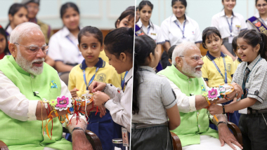 PM Modi Celebrates Raksha Bandhan: दिल्लीत शालेय विद्यार्थीनींनी पंतप्रधान नरेंद्र मोदी यांना बांधली खास राखी; आईसोबतच्या फोटोंचा समावेश (See Pics and Video)