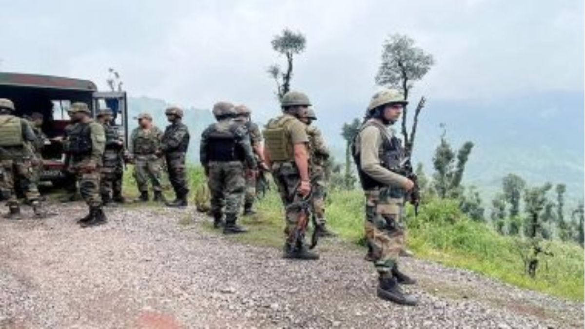 LoC वर पाकिस्तान कडून करण्यात आलेल्या फायरिंग ला भारताकडून प्रत्युत्तर; जीवितहानीचं वृत्त नाही
