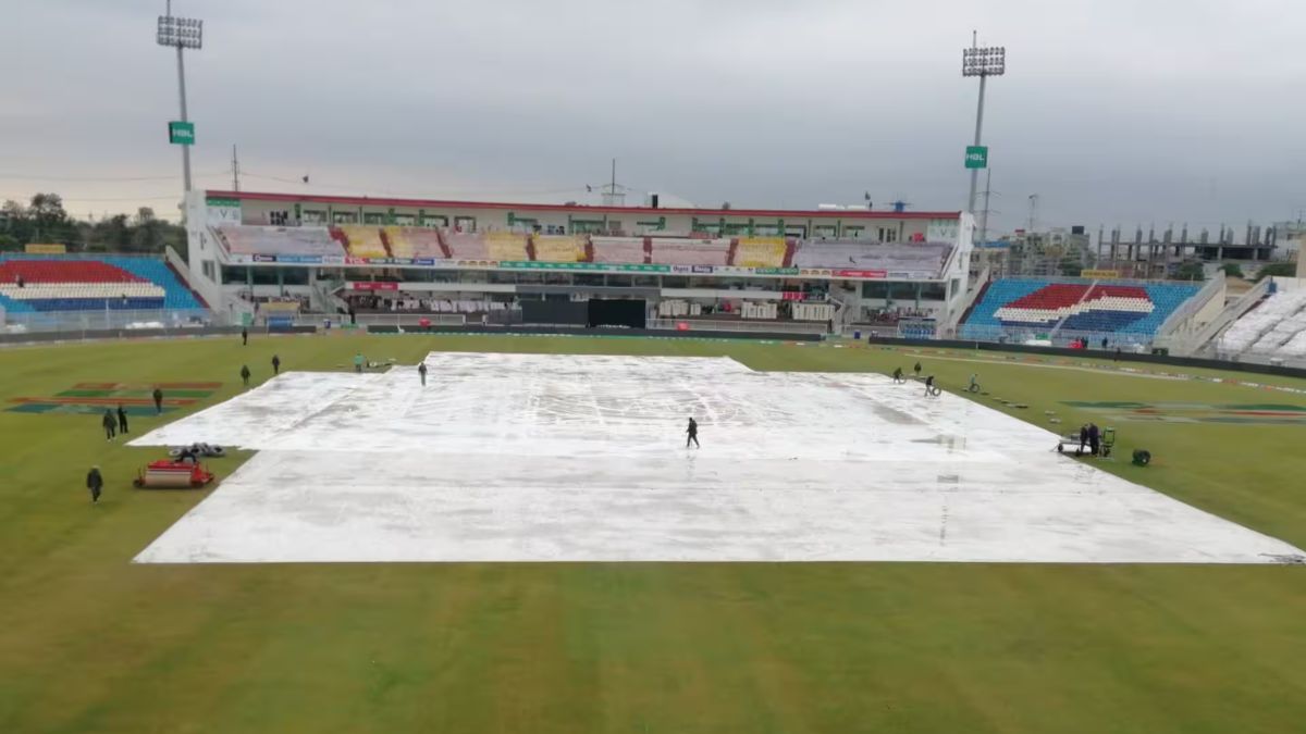 PAK vs BAN 1st Test Weather Update: पाकिस्तान विरुद्ध बांगलादेश पहिला कसोटी सामना होणार रद्द? रावळपिंडी क्रिकेट स्टेडियमवर पावसाची शक्यता