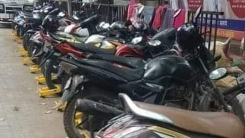 Mumbai Crime: मानखुर्द येथे क्लिनिकबाहेर दुचाकी पार्किंगच्या वादातून महिला डॉक्टरला मारहाण; 4 जणांविरोधात गुन्हा दाखल