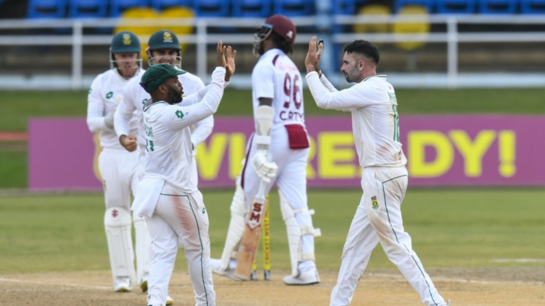 WI vs SA, 1st Test Day 4 Live Streaming: वेस्ट इंडिज आणि दक्षिण आफ्रिका यांच्यातील चौथ्या दिवसाचा खेळाला थोड्याच वेळात होणार सुरुवात, येथे लाइव्ह पाहून घेवू शकता सामन्याता आनंद