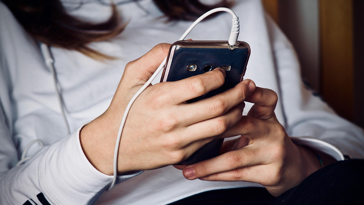 Mobile Phone Siren Test: केंद्र सरकारकडून आज मोबाईलवर ‘इमर्जन्सी अलर्ट’ची चाचणी, घाबरून जाऊ नका