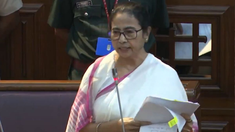 Aparajita Woman and Child Bill: पश्चिम बंगाल मध्ये ममता बॅनर्जी यांनी सादर केलं बलात्कार विरोधी विधेयक; दोषीला 10 दिवसात फाशी ची तरतूद