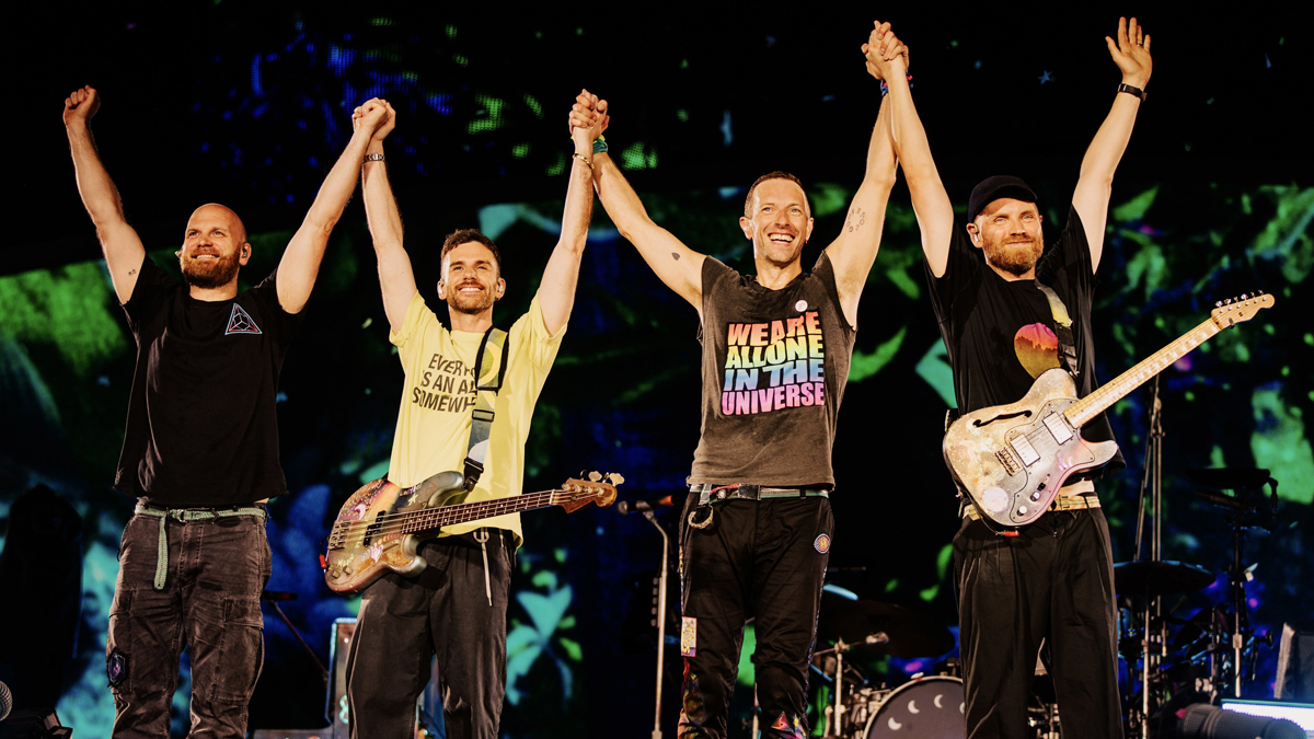 Coldplay Mumbai Concert 2025: कोल्डप्ले मुंबई कॉन्सर्टदरम्यान गगनाला भिडले शहरातील हॉटेल्सचे दर; एका रूमसाठी आकारले जात आहेत 70,000 रुपये