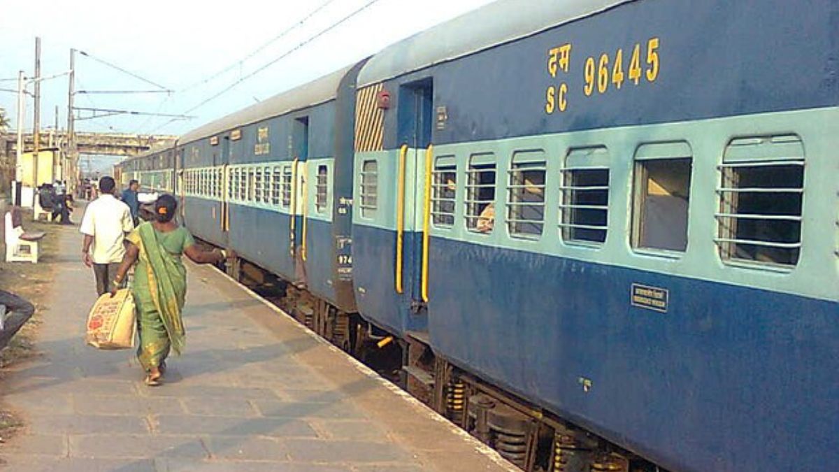 Mahaparinirvan Din 2024 Special Trains: महापरिनिर्वाण दिनानिमित्त मध्य रेल्वे चालवणार 12 अनारक्षित विशेष फेर्‍या; पहा तपशील