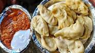 Hyderabad Woman Dies After Eating Momos: रस्त्यावरील फूड स्टॉलमधील मोमोज खाल्ल्याने महिलेचा मृत्यू; 50 जणांची प्रकृती बिघडली