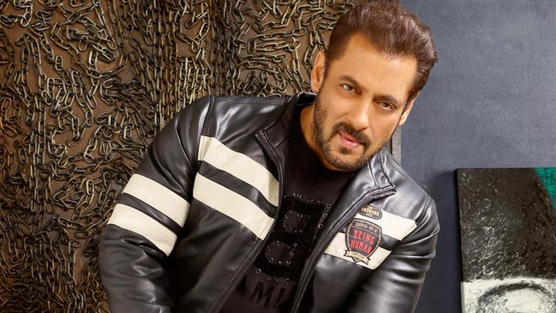 Salman Khan च्या वांद्रे येथील घराबाहेर सुरक्षा वाढवली; पुन्हा जीवे मारण्याच्या धमकी