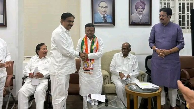 Rajendra Shingane Joins NCP Sharad Pawar Party: माजी मंत्री राजेंद्र शिंगणेंच्या हाती तुतारी; अजित पवारांना धक्का