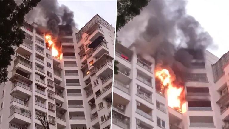 Fire At Residential Building in Kalyan West: कल्याण पश्चिमेतील निवासी इमारतीला भीषण आग (Watch Video)