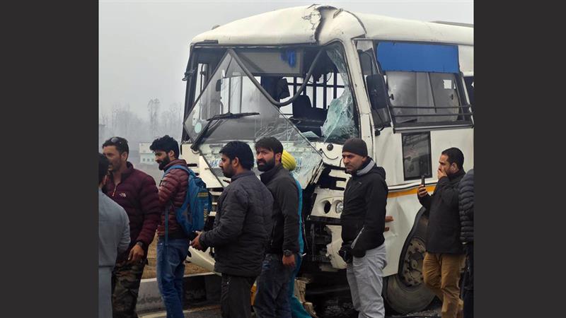 Andhra Pradesh Accident: दुर्दैवी! आंध्र प्रदेशातील अनंतपूर जिल्ह्यात बस आणि ऑटोची धडक; 7 जणांचा मृत्यू