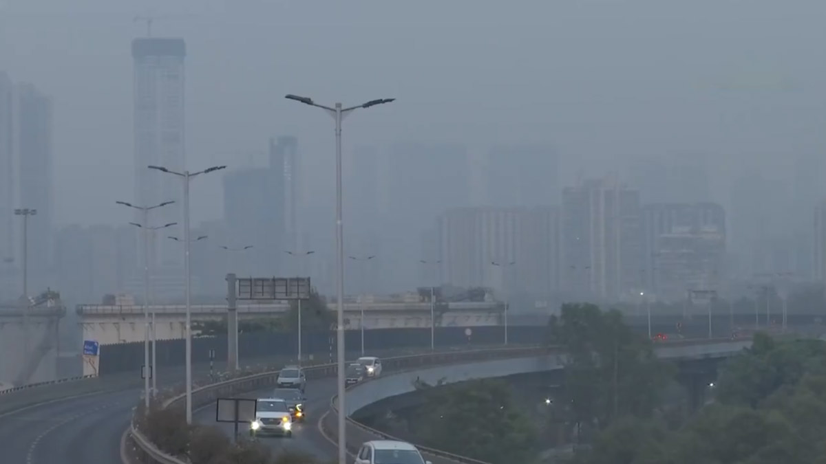 Mumbai Air Pollution: मुंबई मध्ये हवेची गुणवत्ता खराब; पहा AQI कोणत्या श्रेणीत (Watch Video)