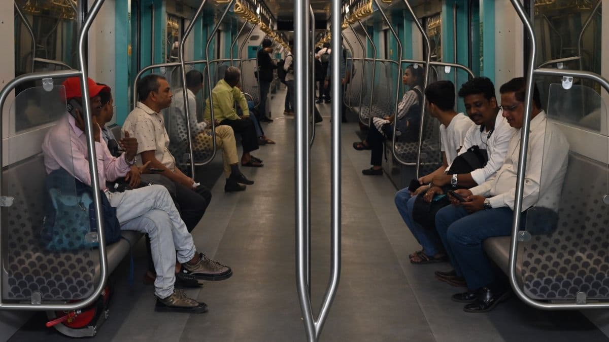 Metro Line 3 Ridership: मुंबईच्या महत्वाकांक्षी मेट्रो लाईन 3 वर पहिल्या तीन महिन्यांत दिसली निराशाजनक रायडर्स संख्या; जास्त दर व कनेक्टिव्हिटीच्या अभावाने केली प्रवाशांची निराशा