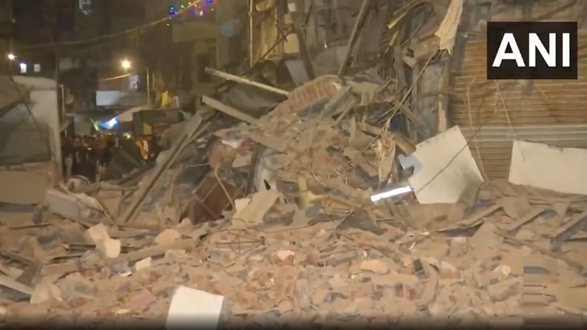 Bhendi Bazaar Building Collapse: भेंडी बाजार येथे रिकामी इमारत कोसळली, कोणतीही जीवित हानी नाही; सुरक्षेचा मुद्दा ऐरणीवर