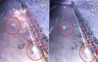 Hyderabad Bike Accident Viral Video: बाईकस्वाराचं नियंत्रण सुटलं अन गाडी डिव्हायडर वर आदळल्याने दोघांचा मृत्यू (Watch Video)