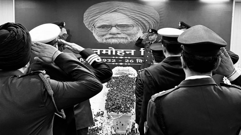 Dr Manmohan Singh Funeral: डॉ. मनमोहन सिंह पंचत्त्वात विलीन; शीख धर्मीय संस्कारांनुसार मुखाग्नी