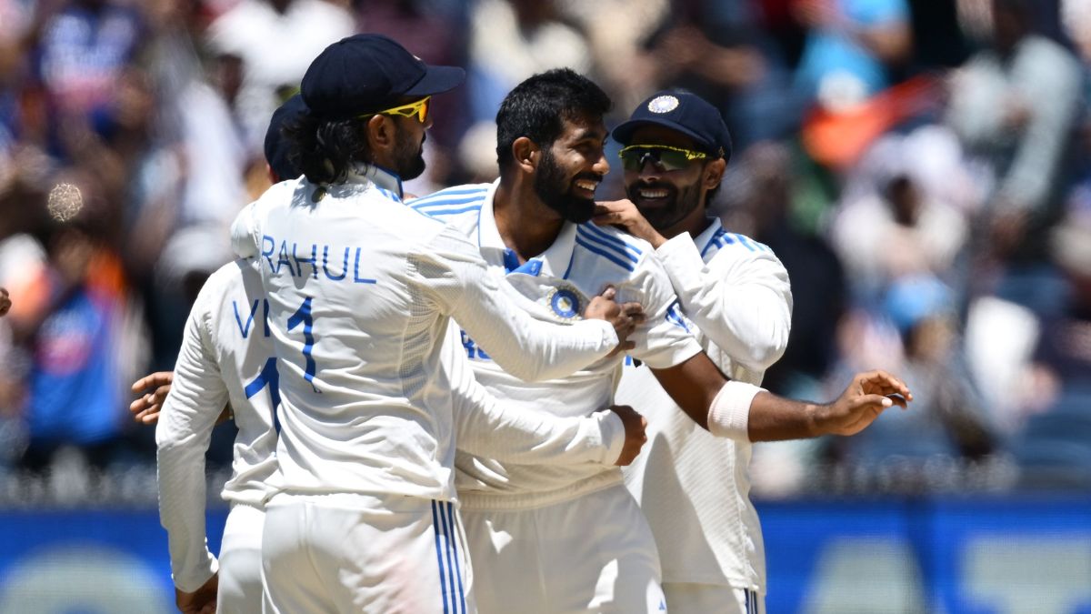 Jasprit Bumrah 200 Wickets in Test Match: जसप्रीत बुमराहने विकेटचे द्विशतक केले पूर्ण, एकाच षटकात मार्शची आणि हेडची केली शिकार