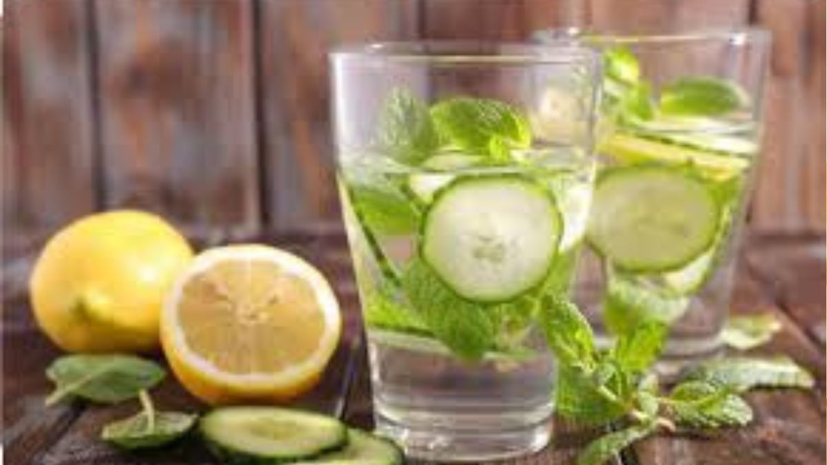 Best Weight Loss Drinks: तुम्हालाही वाढलेलं वजन कमी करायचं आहे का? 'हे' 5 ज्यूस प्यायल्याने होईल शरीरातील चरबीचं पाणी-पाणी