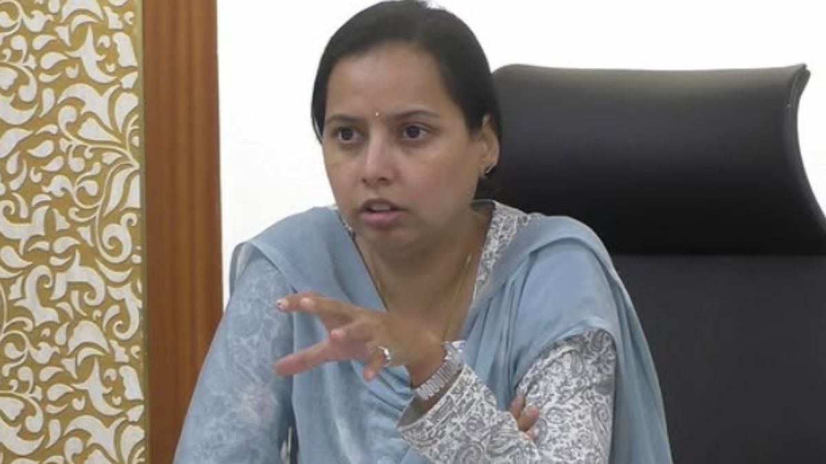 Ladki Bahin Yojana e-KYC: मंत्री आदिती तटकरे यांची मोठी घोषणा, आता होणार लाभार्थ्यांची प्रत्यक्ष पडताळणी