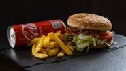 Fast Foods Are Shortening Lifespan: कोकपासून हॉट डॉगपर्यंत, अनेक अल्ट्रा-प्रोसेस्ड खाद्यपदार्थ तुमचे आयुष्य कमी करू शकतात, संशोधनात खुलासा