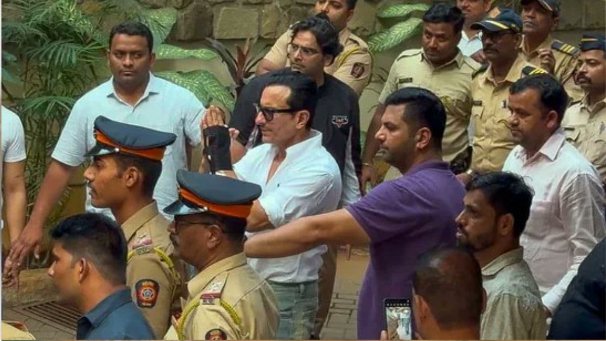 Saif Ali Khan Stabbing Case: अभिनेता सैफ अली खानवरील चाकूहल्ला प्रकरणात ट्विस्ट; वांद्रे येथील निवासस्थानातून गोळा केलेले बोटांचे ठसे आरोपीच्या बोटांच्या ठशांशी जुळले नाही