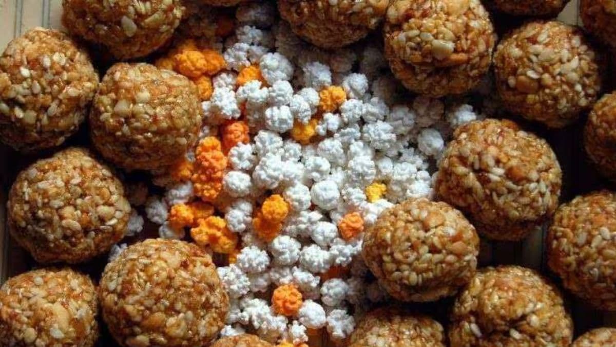 Makar Sankranti Haldi Kunku Invitation Format: हळदी कुंकवाचं आमंत्रण WhatsApp Messages, SMS द्वारा शेअर करत मैत्रिणींना द्या निमंत्रण