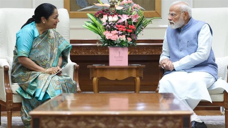 Delhi CM Rekha Gupta Meets PM Modi: मुख्यमंत्री रेखा गुप्ता यांनी घेतली पंतप्रधान मोदींची भेट; दिल्लीच्या विकासाच्या रोडमॅपवर केली चर्चा