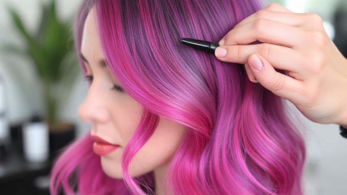 Hair Colouring Pros, Cons and Precautions: स्वत:च्या डोक्याचे केस रंगवणे चांगले की वाईट?