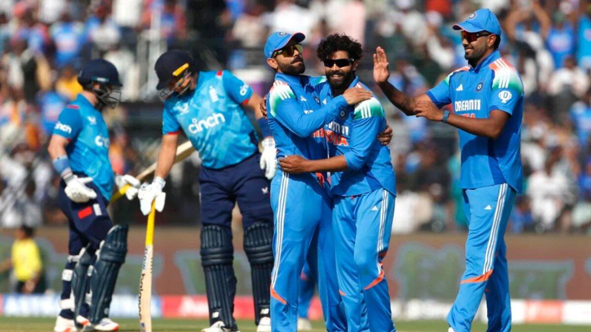 IND vs ENG 2nd ODI 1st Innings Scorecard: इंग्लंडने भारतासमोर ठेवले 305 धावांचे लक्ष्य, डकेट-रूटने ठोकले अर्धशतक; जडेजाने घेतल्या तीन विकेट