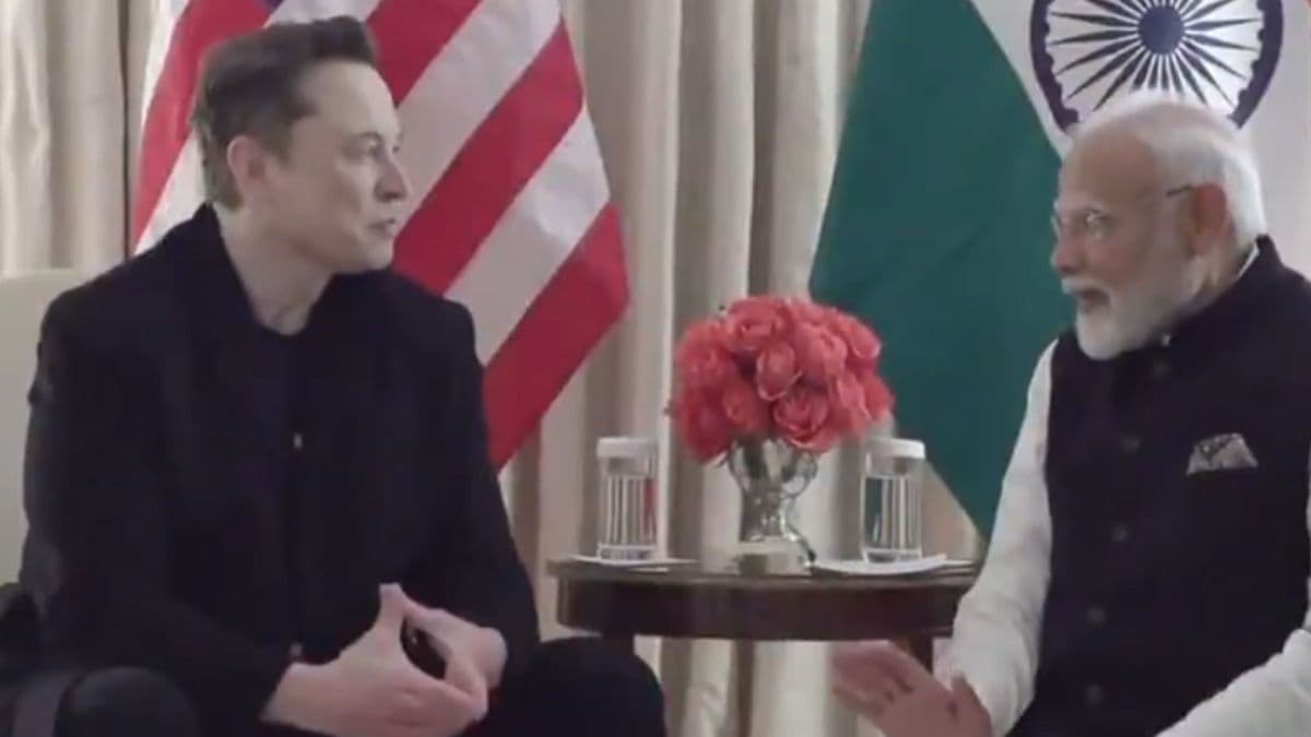 PM Modi Meets Elon Musk: अमेरिकेत राष्ट्राध्यक्ष Donald Trump यांच्या भेटीपूर्वी पीएम मोदी यांनी घेतली Elon Musk ची भेट