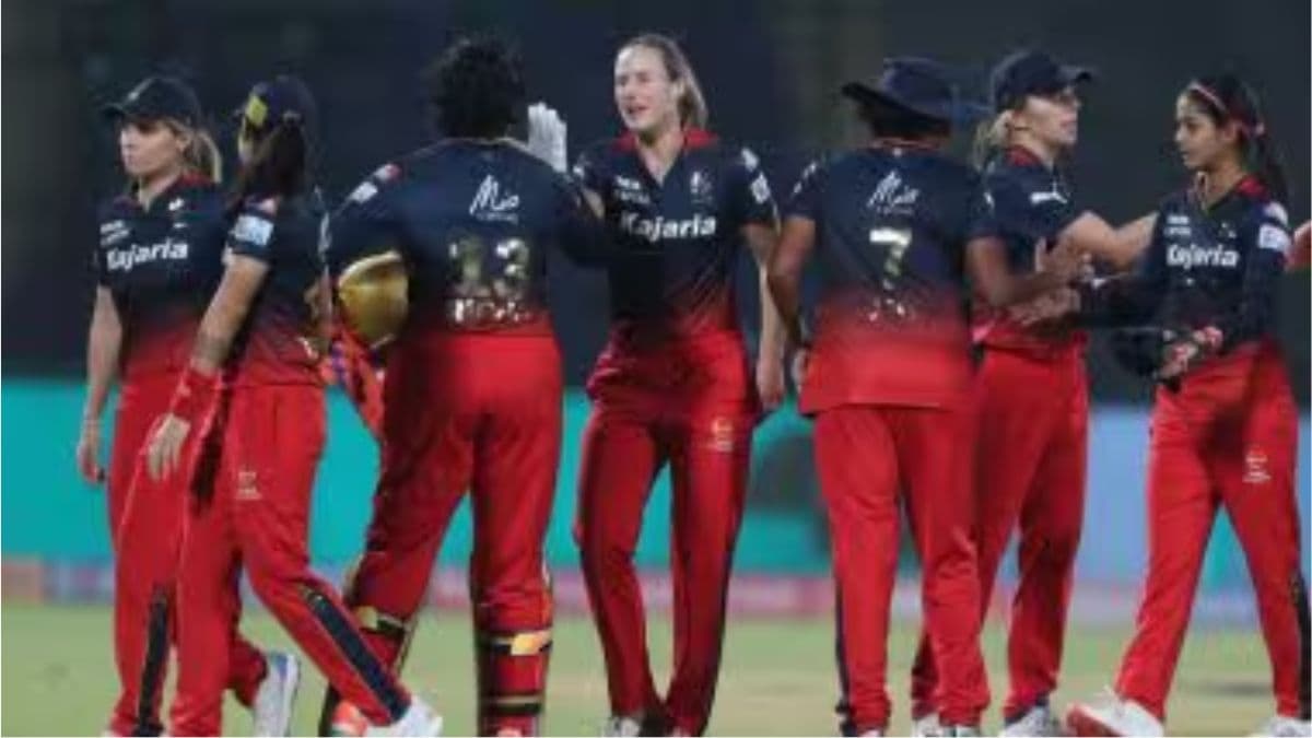 RCB Beat Mumbai: आरसीबीने मुंबई इंडियन्सचा केला पराभव, दिल्ली कॅपिटल्सने थेट अंतिम फेरीत प्रवेश