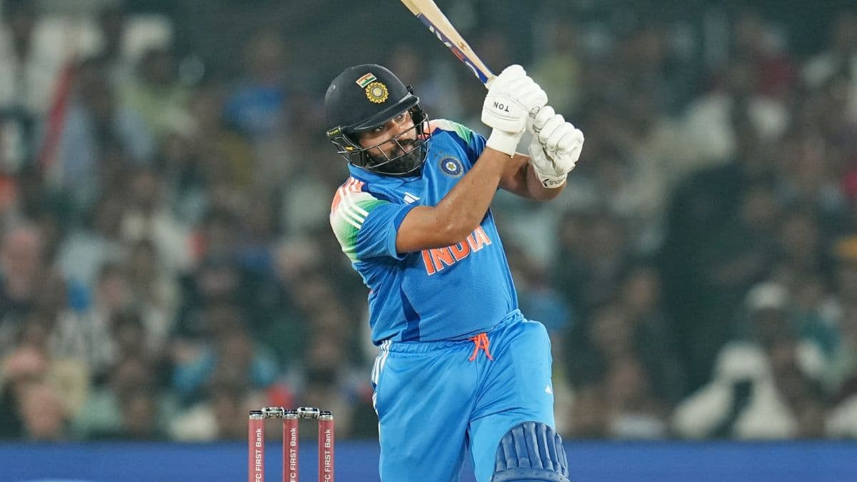 Rohit Sharma Century: रोहित शर्माचा 'हिटमॅन' अवतार परतला, कटकमध्ये षटकार खेचत झळकावले शानदार शतक