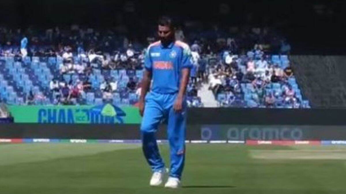 Mohammed Shami: मोहम्मद शमी लाईव्ह सामन्यातून मैदानाबाहेर; गोलंदाजी करताना उजव्या पायाला त्रास जाणवला, भारतीय संघ चिंतेत