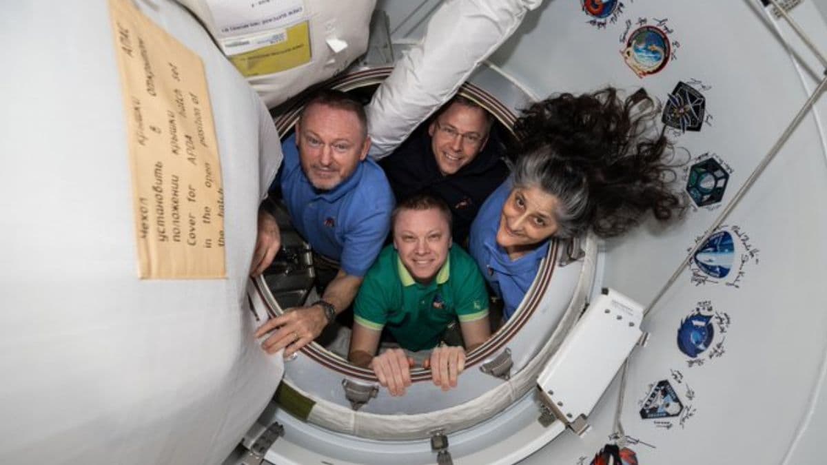 Sunita Williams Return Date and Time: स्पेसएक्स कॅप्सूल सुनीता विल्यम्सला घेऊन पृथ्वीसाठी रवाना; जाणून घ्या कुठे व कधी उतरणार