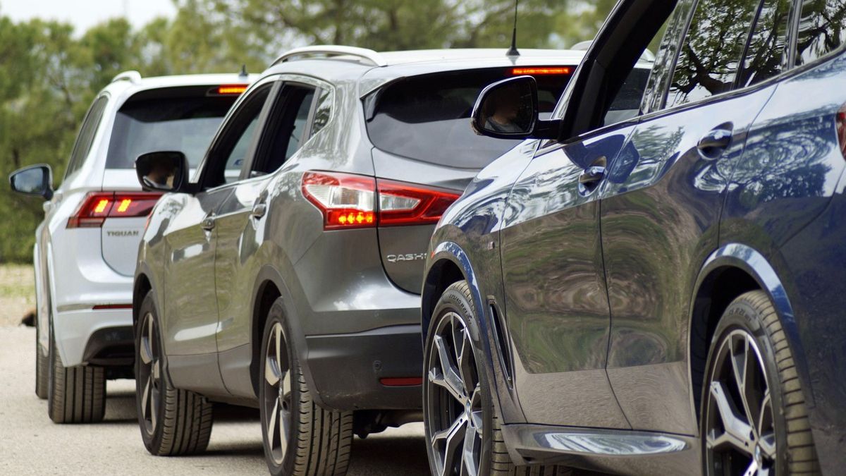 Parking Space Must for New Car Purchase:   वाहन खरेदी साठी आता 'पार्किंग स्पेस' दाखवणं बंधनकारक करण्याचा महाराष्ट्र सरकारचा मानस