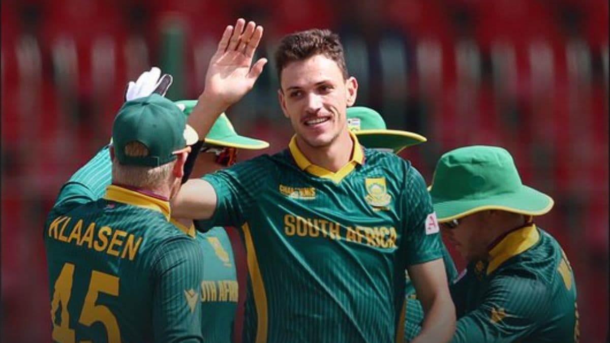 SA vs ENG 11th Match Scorecard: इंग्लंडने दक्षिण आफ्रिकेसमोर शरणागती पत्करली, विजयासाठी दिले 180 धावांचे लक्ष्य; यासह दक्षिण आफ्रिकेने उपांत्य फेरीत प्रवेश