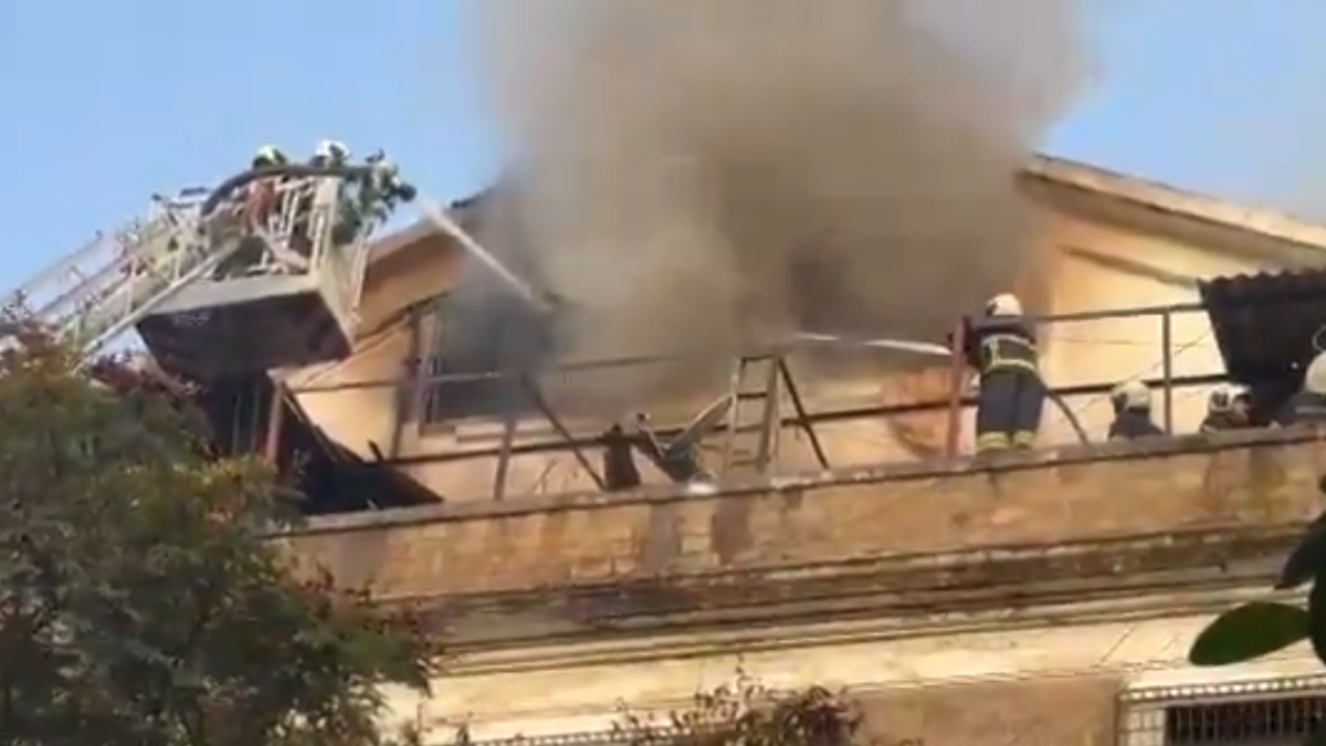 Mumbai ED Office Fire: मुंबईतील ईडी कार्यालयाला आग; अग्निशमन दलाकडून आग विझवण्याचा प्रयत्न सुरू (Watch Video)