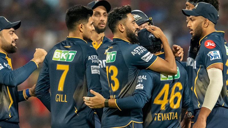 Rajiv Gandhi International Stadium Pitch Stats & Records: हैदराबादमधीलहैदराबादच्या राजीव गांधी स्टेडियमच्या खेळपट्टीचे रेकॉर्ड; सर्वाधिक धावा, विकेट्ससह खास आकडेवारी जाणून घ्या