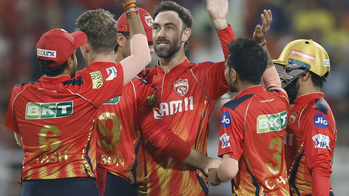 Glenn Maxwell Fined: BCCI ची ग्लेन मॅक्सवेलवर कडक कारवाई; मॅच फीच्या 25% दंड भरावा लागणार