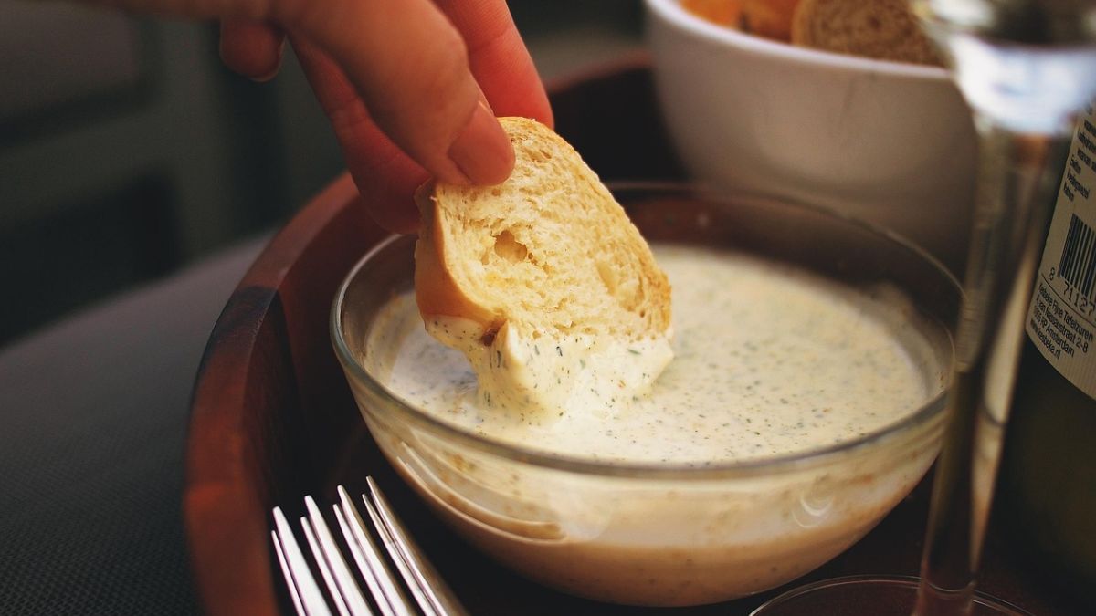 Tamil Nadu Bans Raw-Egg Mayonnaise: तामिळनाडूमध्ये कच्च्या अंड्यापासून बनवलेल्या मेयोनेझवर बंदी; सार्वजनिक आरोग्यासाठी मोठे पाऊल, जाणून घ्या कारण
