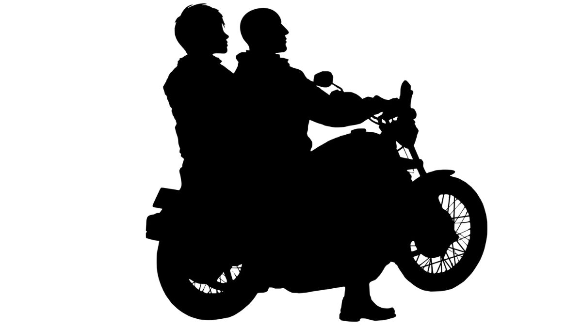 Maharashtra Govt To Legalise Bike Pooling: राज्यात बाईक पूलिंग आणि ई-बाईक टॅक्सी कायदेशीर होणार; वाहतूक कोंडी आणि प्रदूषण कमी करण्यासाठी महाराष्ट्र सरकारचा मोठा निर्णय