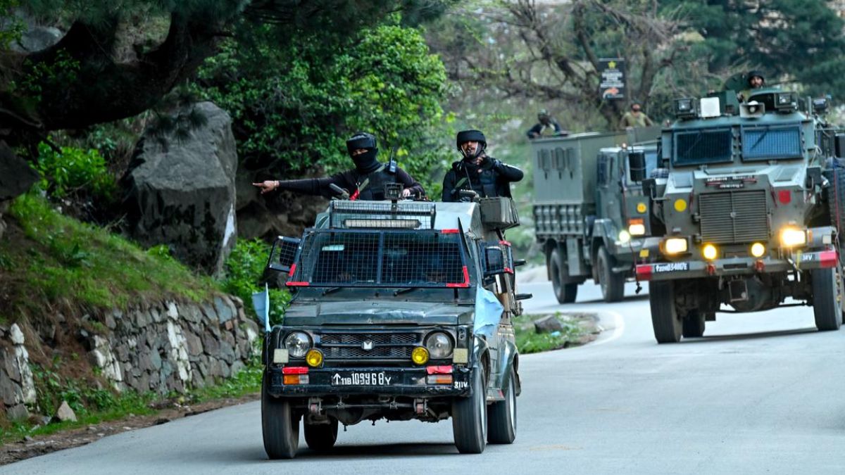Pahalgam Terror Attack: पहलगाम हल्ल्याचा मुख्य आरोपी आदिल अहमद ठोकरबाबत मोठा खुलासा; विद्यार्थी व्हिसावर गेला होता पाकिस्तानात