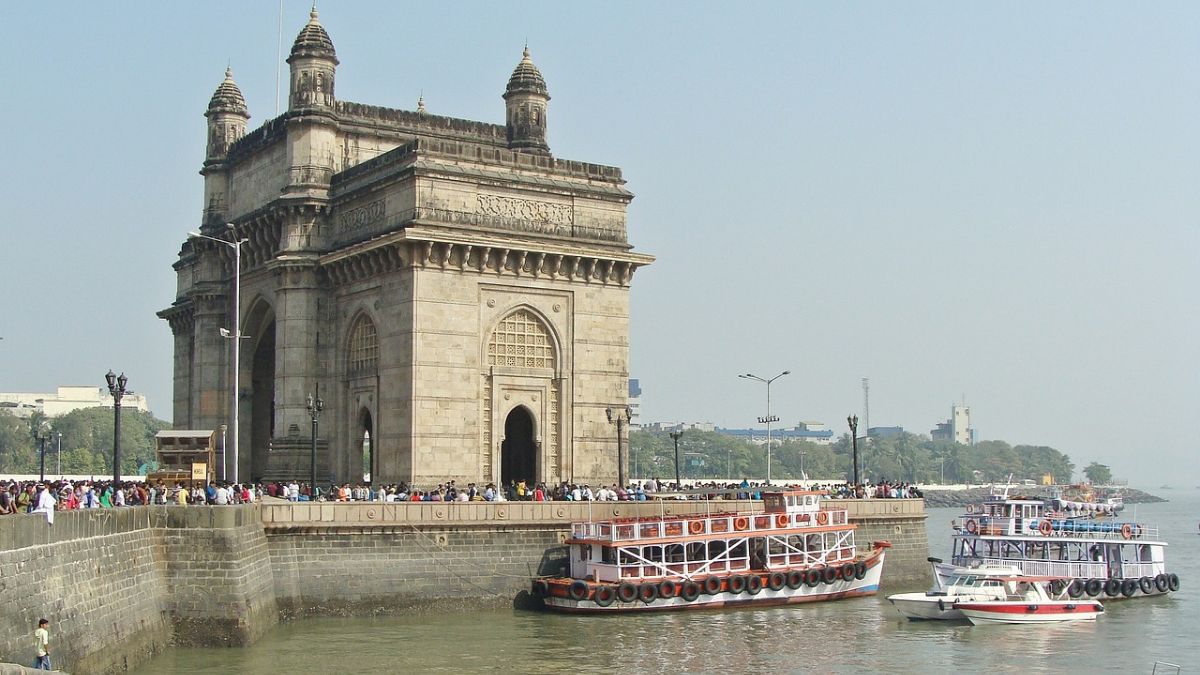 Mumbai on High Alert: पहलगाम दहशतवादी हल्ल्यानंतर मुंबई हाय अलर्टवर; भारताकडून किनारपट्टी सुरक्षेत वाढ, पाकिस्तानी नागरिकांसाठी व्हिसा रद्द