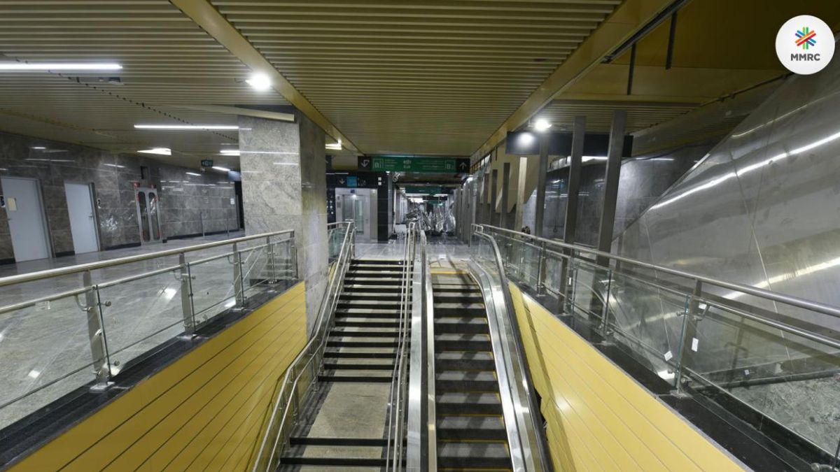 Dadar Metro Station First Look: विविध आव्हानांवर मात करत मुंबईच्या मेट्रो 3 मार्गावरील दादर मेट्रो स्थानक झाले पूर्ण, पहा स्थानकाची पहिली झलक (Photos)