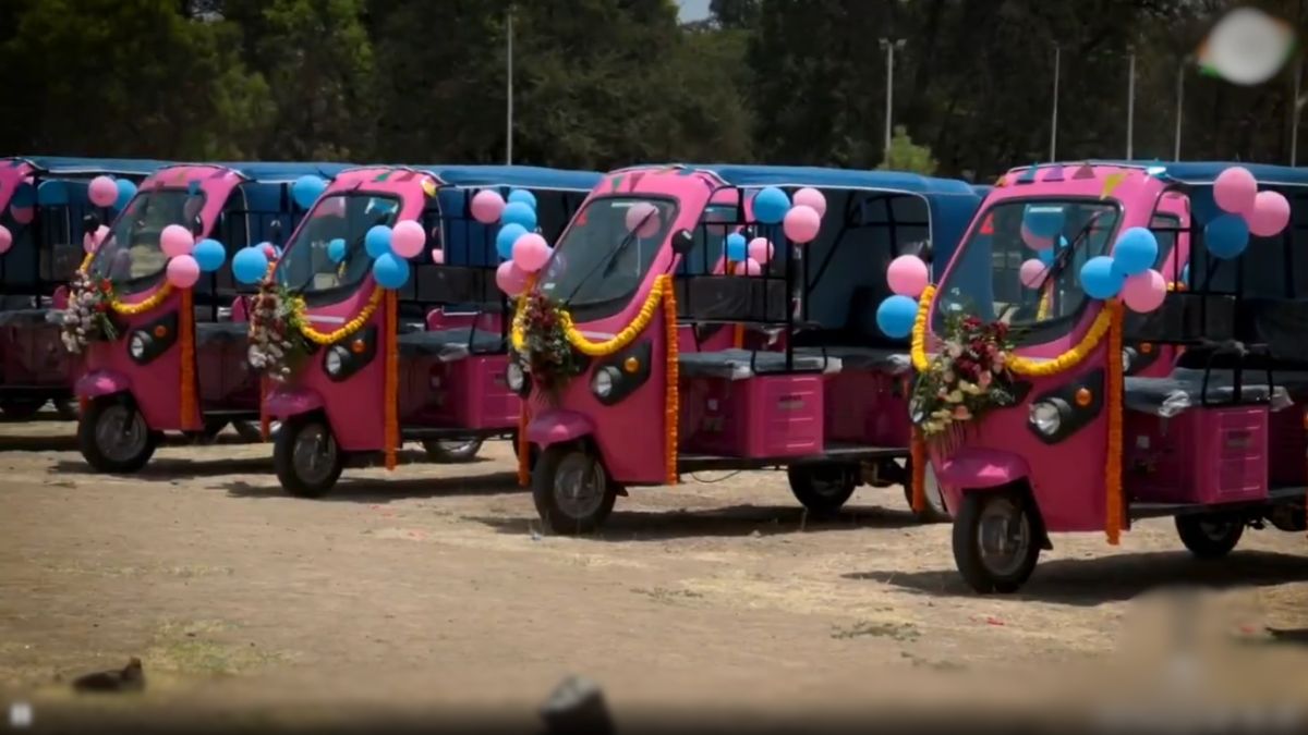 Pink E-Rickshaw Yojana: महिलांसाठी ‘पिंक ई-रिक्षा योजना’; महाराष्ट्र सरकारचा स्त्री सक्षमीकरण व हरित ऊर्जा दिशेने महत्त्वपूर्ण पाऊल