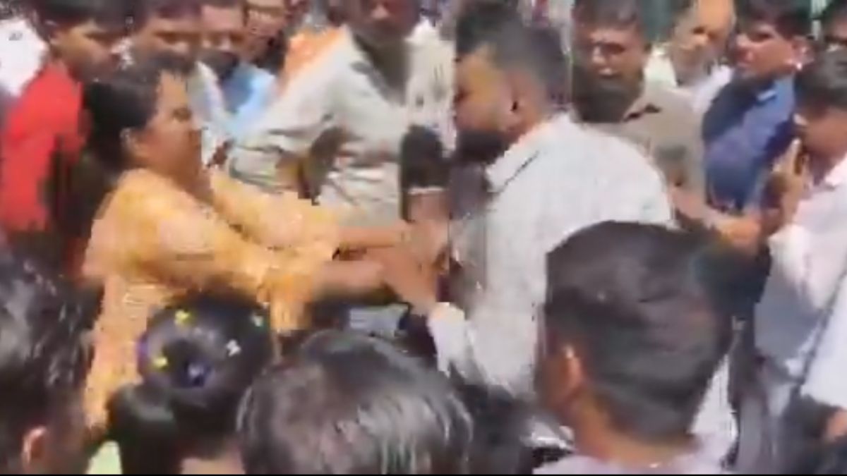 Uttar Pradesh: उत्तर प्रदेशातील बिजनौर येथे एसटी स्टँडवर महिलेकडून पुरुषास मारहाण