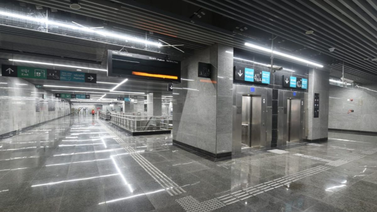 Mumbai Metro 3: मुंबई मेट्रो 3 च्या Acharya Atre Chowk मेट्रो स्टेशनची समोर आली झलक (View Pic)