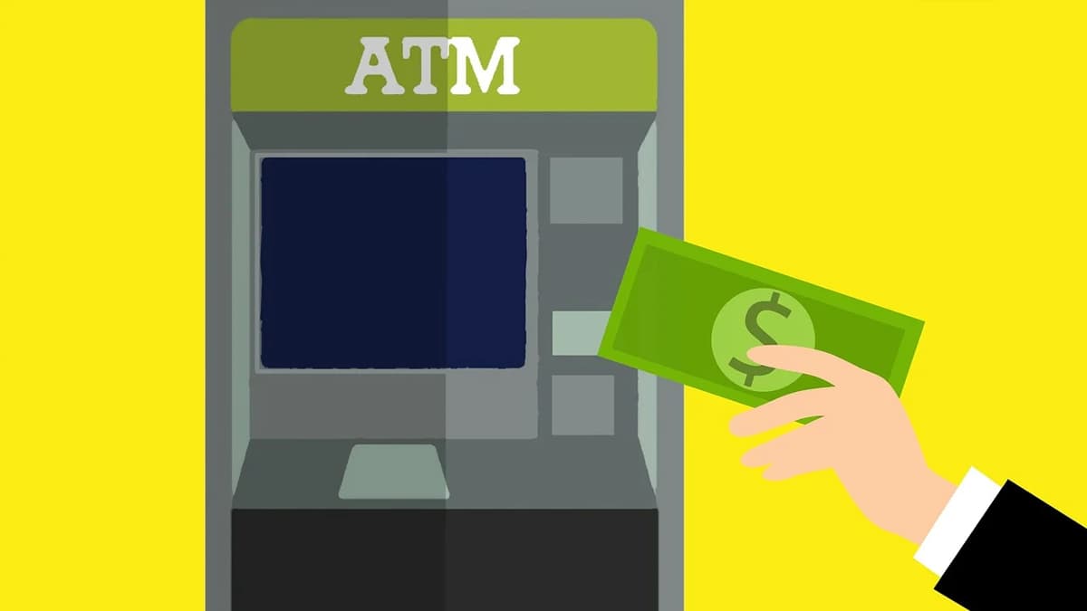 New ATM Withdrawal Charges Hike: एटीएममधून पैसे काढणे झाले महाग! SBI, PNB, HDFC Bank बँकांनी आजपासून लागू केले नवीन नियम