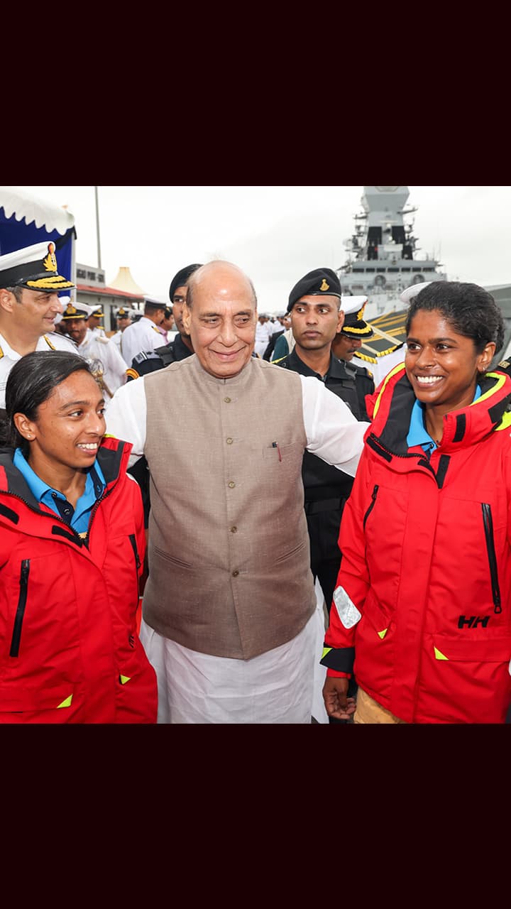 Navika Sagar Parikrama II: जगाची समुद्री परिक्रमा करून परतल्या नौदलाच्या दोन शूर महिला अधिकारी