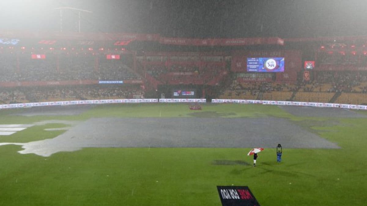 RCB vs KKR, IPL 2025 58th Match Live Toss Update: आरसीबी-केकेआर सामन्यात मुसळधार पाऊसाला सुरुवात, नाणेफेकीला उशीर