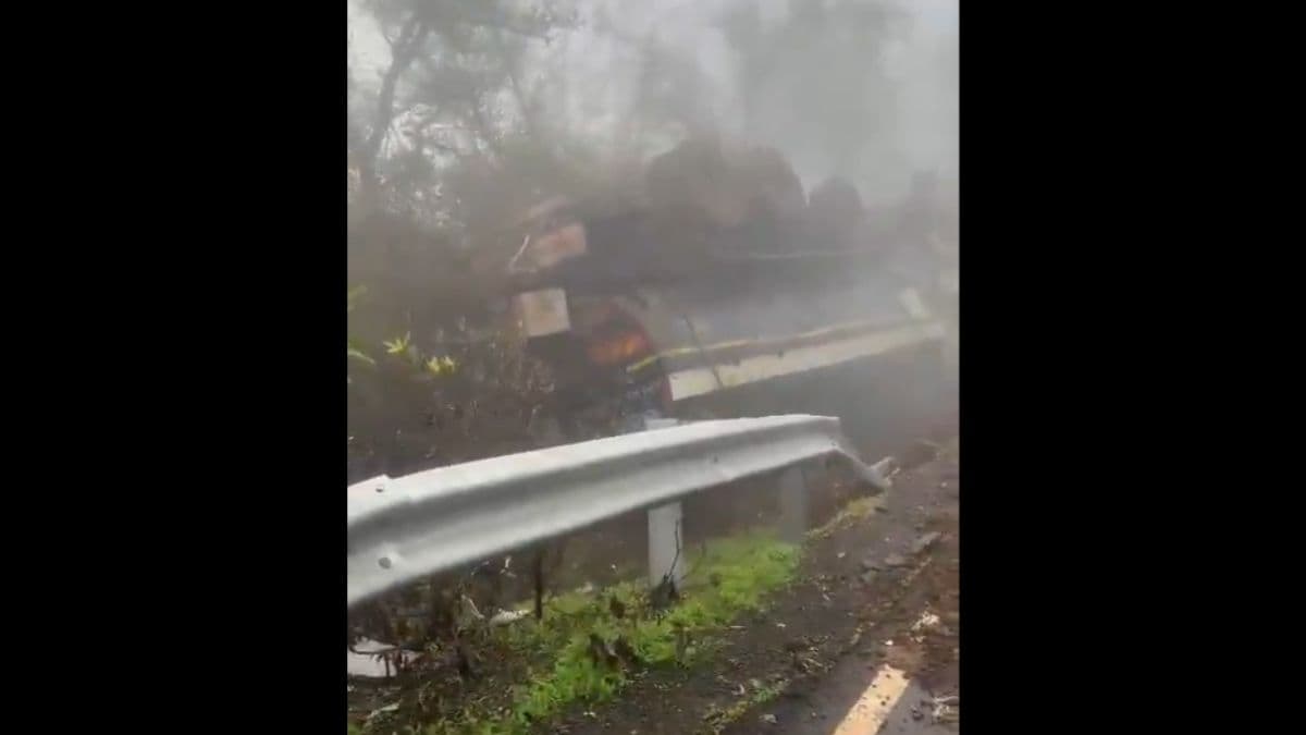 Tamhini Ghat Accident: ताम्हीणी घाटामध्ये  हायड्रोक्लोरीक ॲसिड असलेला टँकर पलटी; वाहतूक खोळंबली